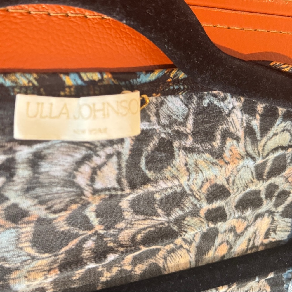 Ulla Johnson Ruched V-Neck Top  size M - Picture 8 of 10